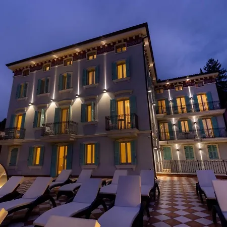Szálloda Gardone Palace 4*
